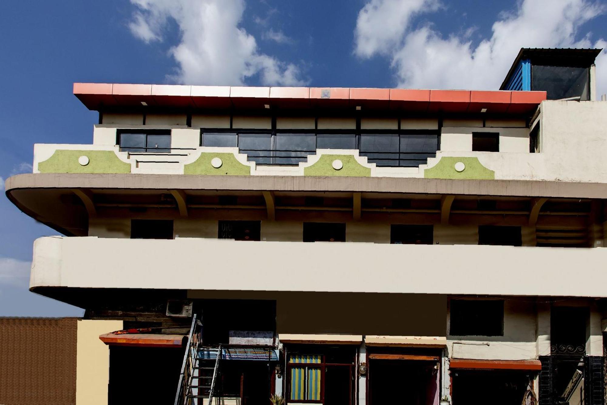 Hotel O Apple Tree Indore Exterior foto